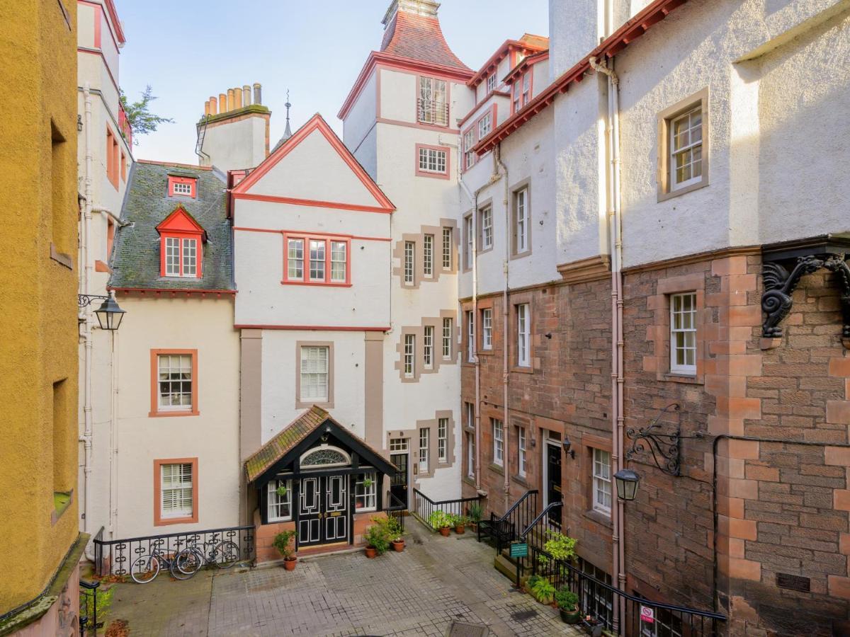 Pass The Keys Historic Ramsay Garden Apt With Balcony Views 爱丁堡 外观 照片